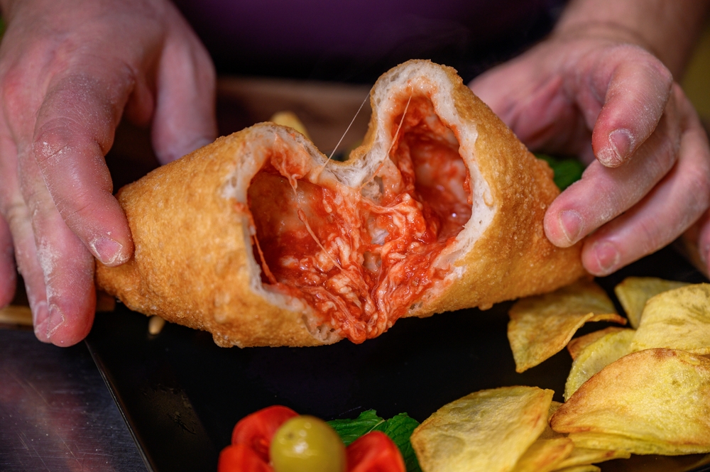 panzerotto italian La Cuisine des Pouilles itaca fine food